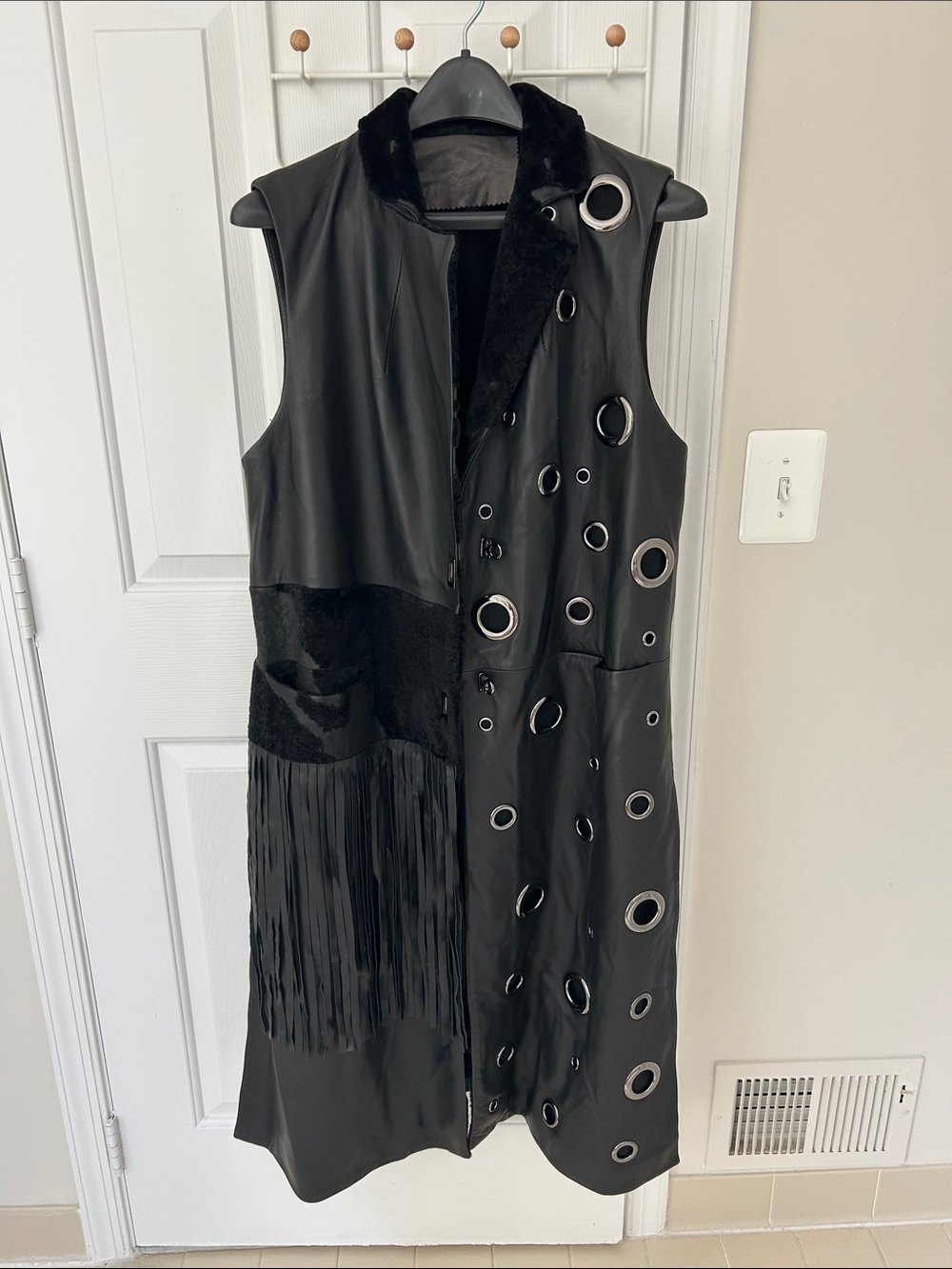 Sheep skin leather long vest. M-L
